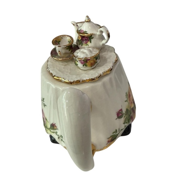Royal Albert Old Country Rose Miniature Victorian Tea Service Teapot 3 1/2 in - Picture 2 of 5